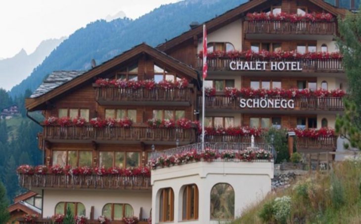 Hotel Schoenegg, Zermatt, External